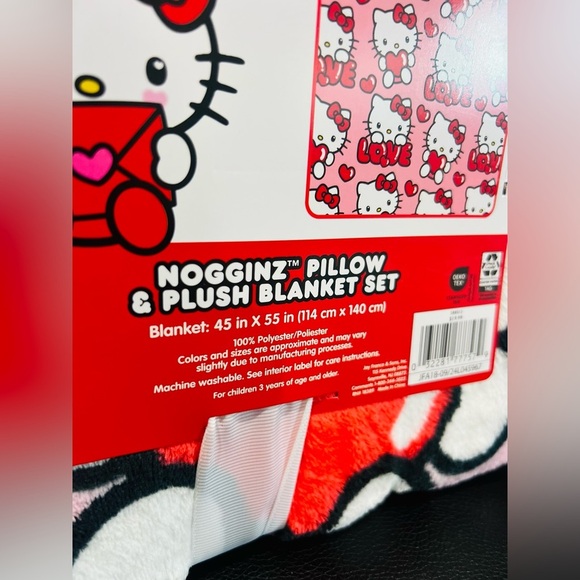 NEW HELLO KITTY NOGGINZ PILLOW & PLUSH BLANKET SET - Picture 7 of 9